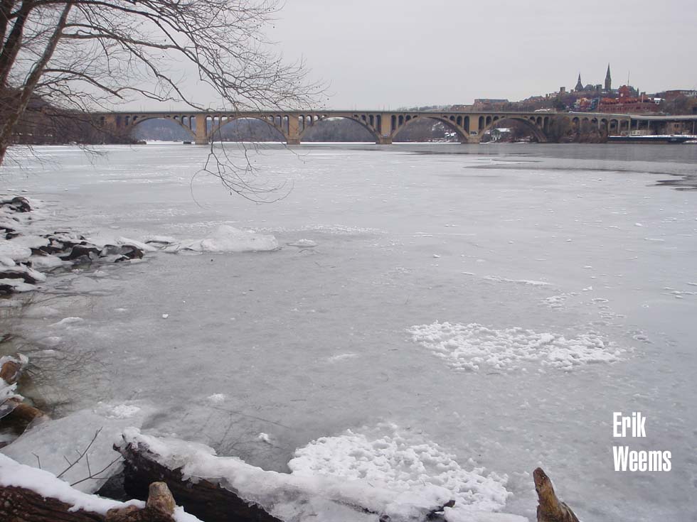 Key Bridge Ice and Snow Potomac