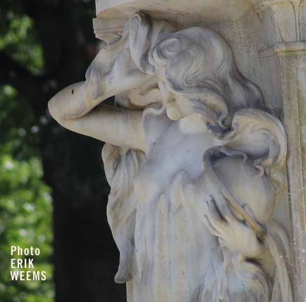 Sculpture Dupont Circle Fountain