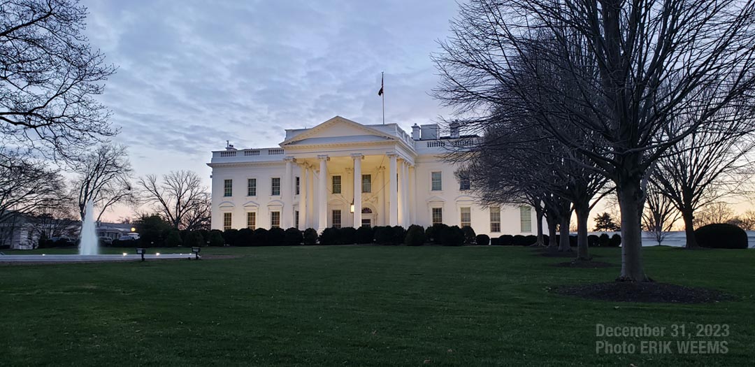 The White House at Dusk 