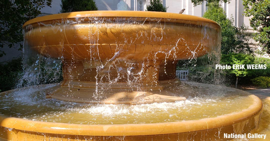 Gushing water fountain at the National Gallery