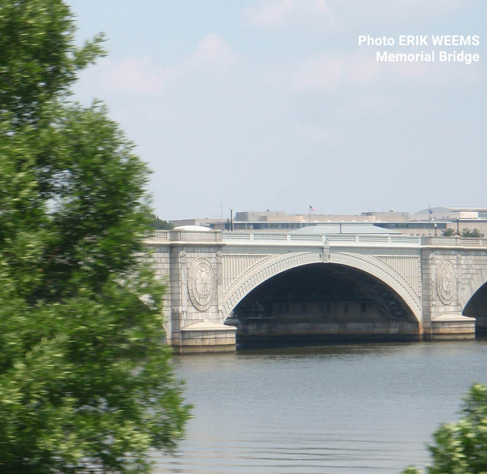 Memorial Bridge in Washington DC in the sunlight