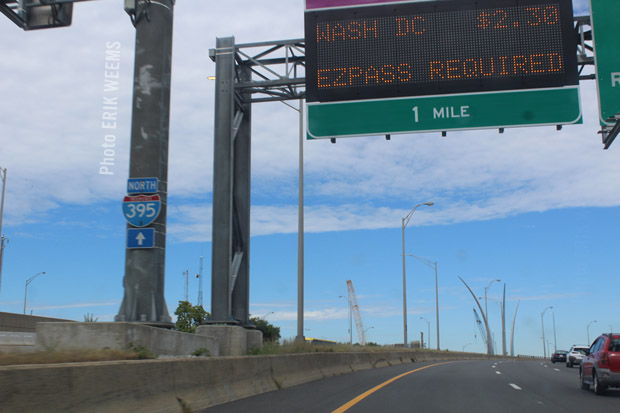 EZ Pass electronic sign on 395 highway into Washington DC