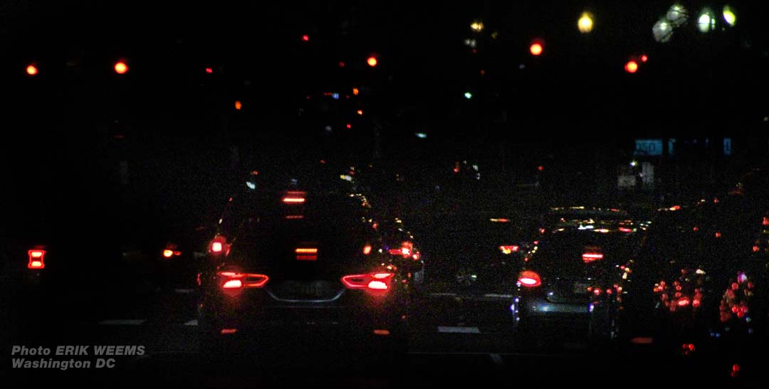 Washington DC traffic massed at night